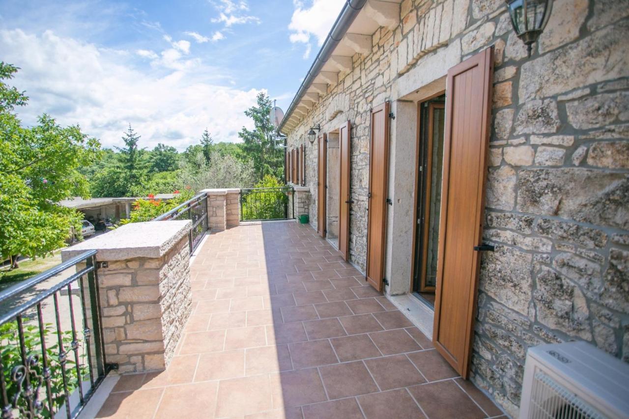 Holiday Home Mendula Tinjan Exterior foto
