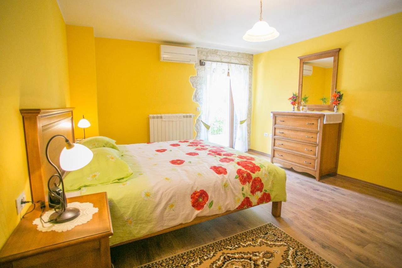 Holiday Home Mendula Tinjan Exterior foto
