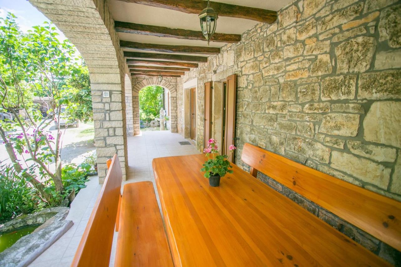 Holiday Home Mendula Tinjan Exterior foto